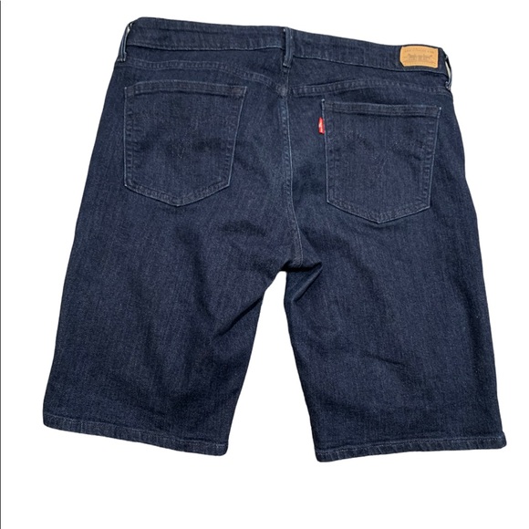 ☀️Levi jean shorts size 32☀️ - Picture 2 of 10